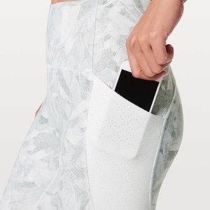 Lululemon Breezy Dot Crop Leggings